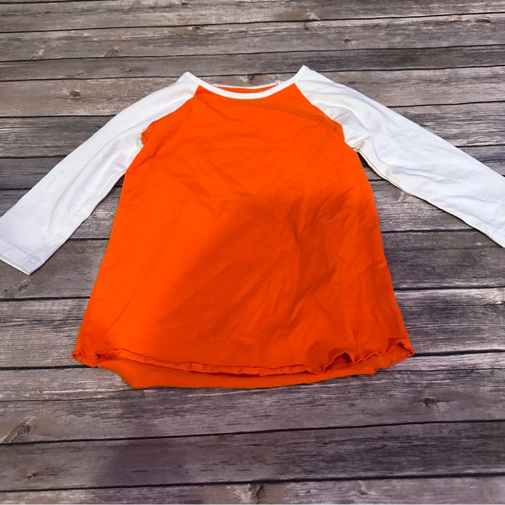 Sew Sassy orange raglan